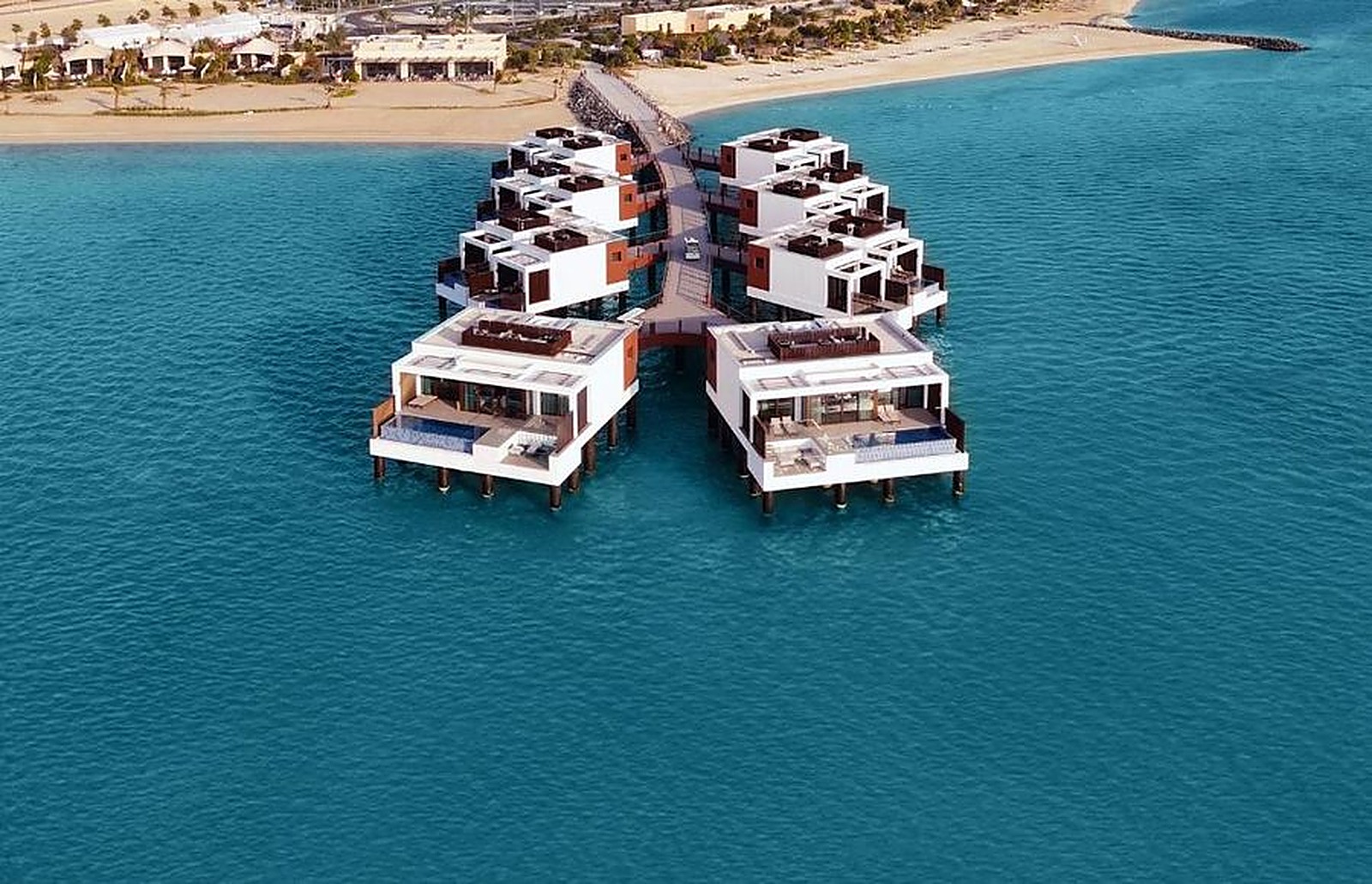 Bab Al Nojoum over-water villas