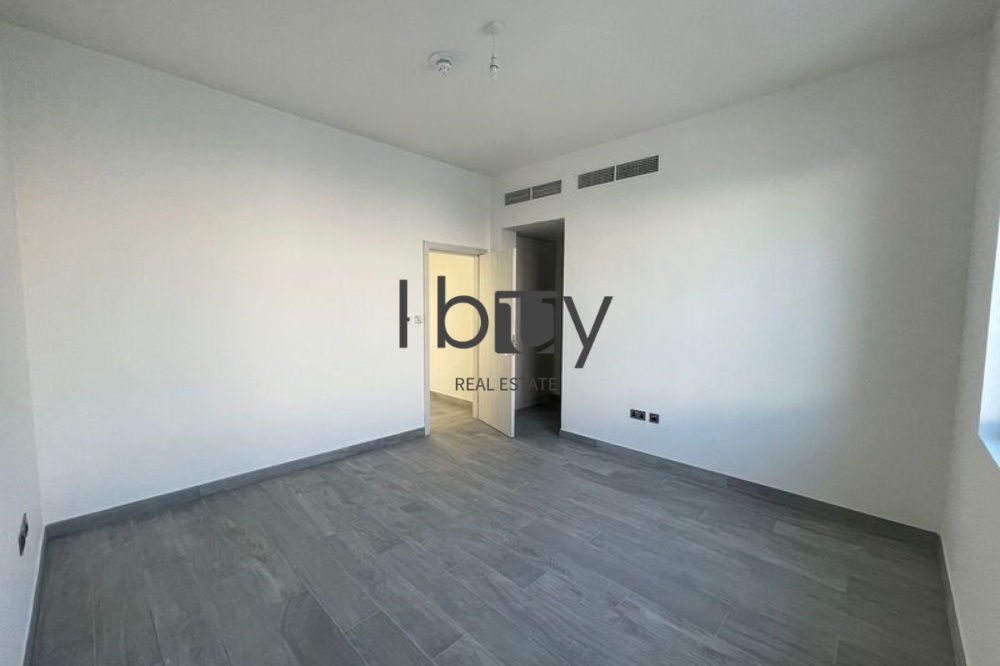 First Occupant | Prime Area |Hot Deal | Amenities