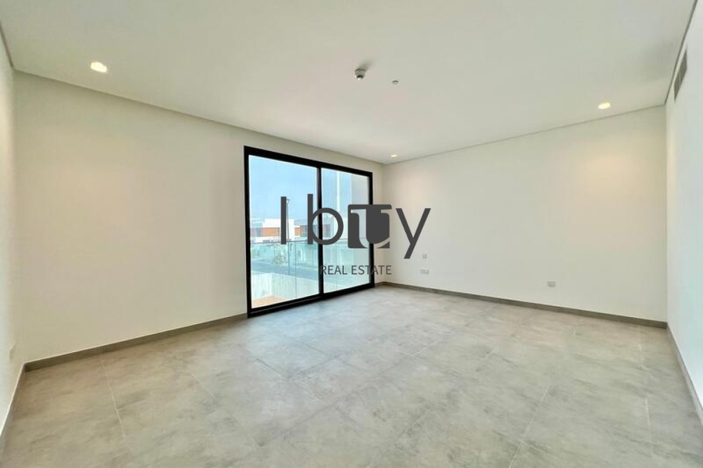 Corner Unit |Double Row | Large Plot | Ready Unit