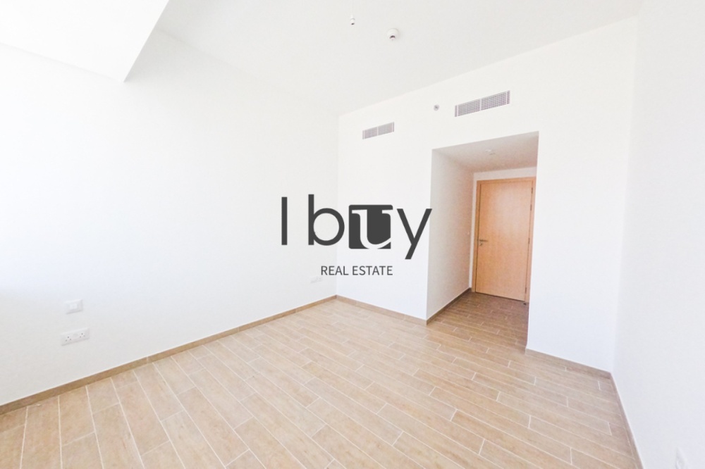 Spacious 3 BR | Corner Unit | Best View | Hot Deal