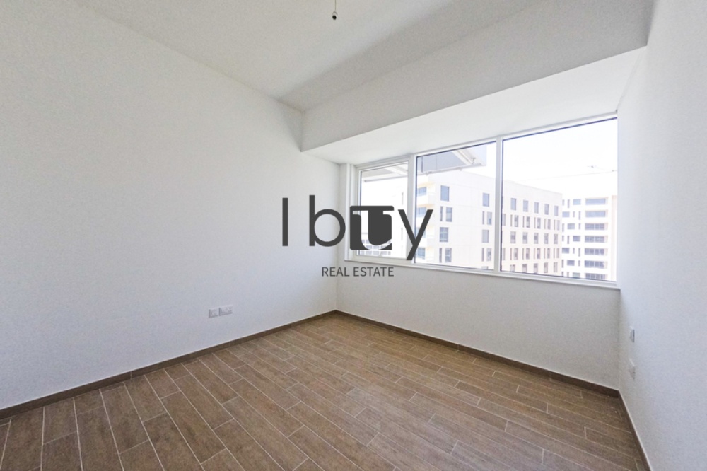 Spacious 3 BR | Corner Unit | Best View | Hot Deal