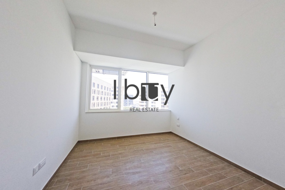 Spacious 3 BR | Corner Unit | Best View | Hot Deal