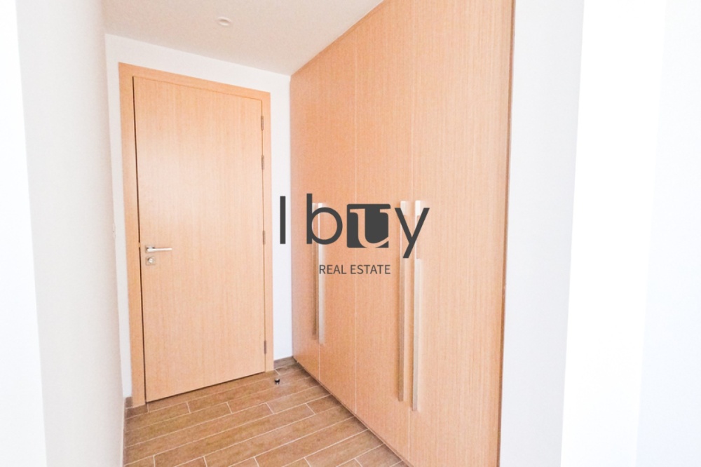 Spacious 3 BR | Corner Unit | Best View | Hot Deal