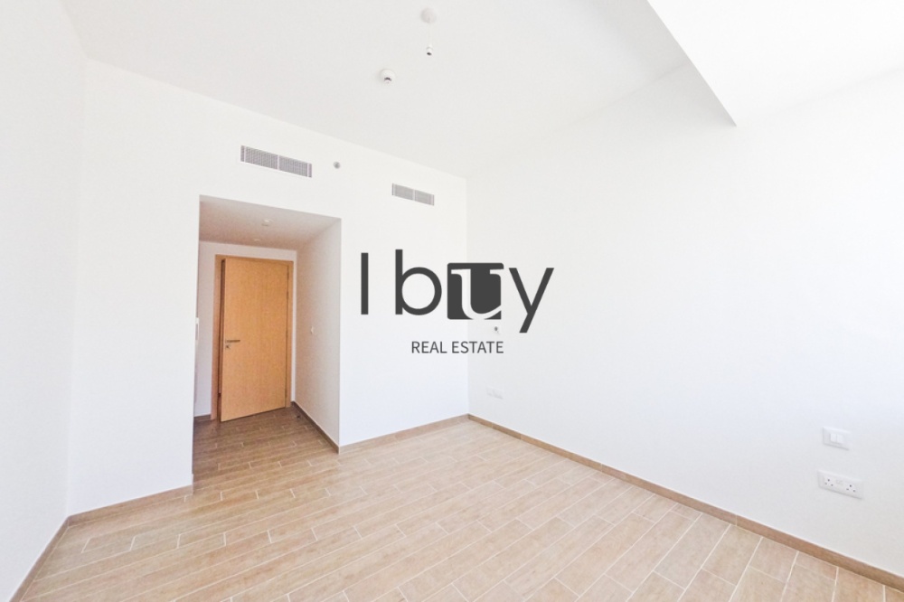 Spacious 3 BR | Corner Unit | Best View | Hot Deal