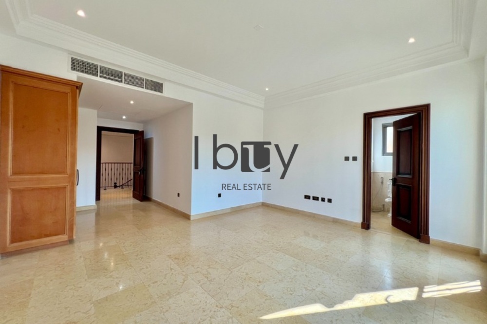 Vacant | Close to Clubhouse | Private Garden