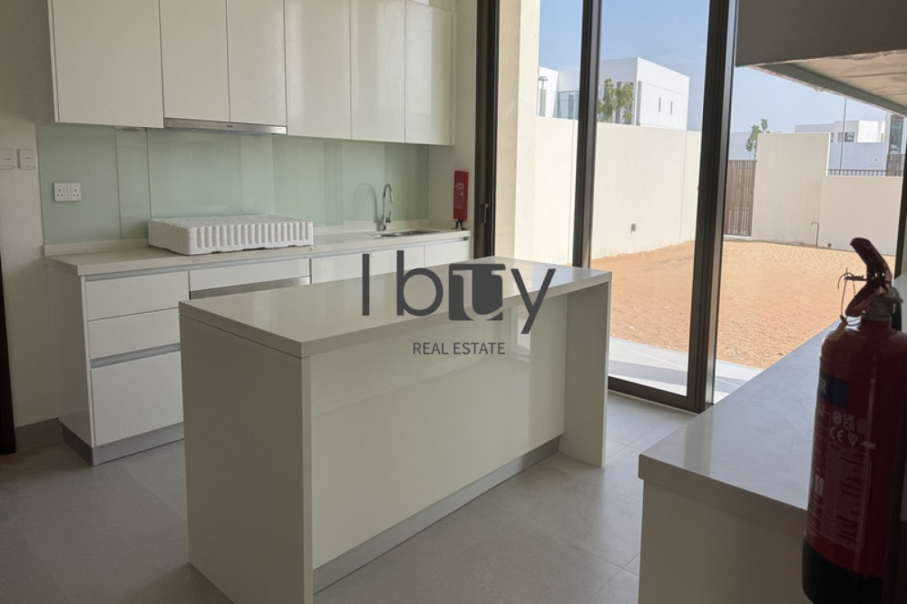 Second Row | Partial Sea View | Ready With Keys |