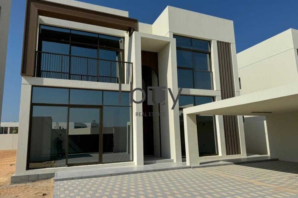 V4 In Souk  | Single Row | Corner Unit | Brand New