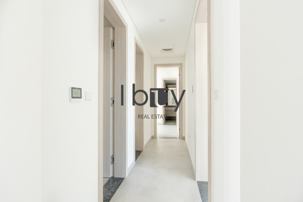 Corner Unit | Light Finishing | First Occupancy |