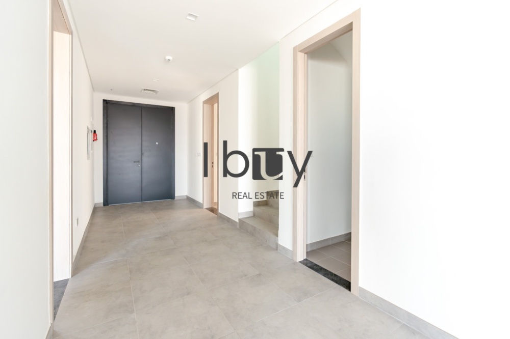 Corner Unit | Light Finishing | First Occupancy |