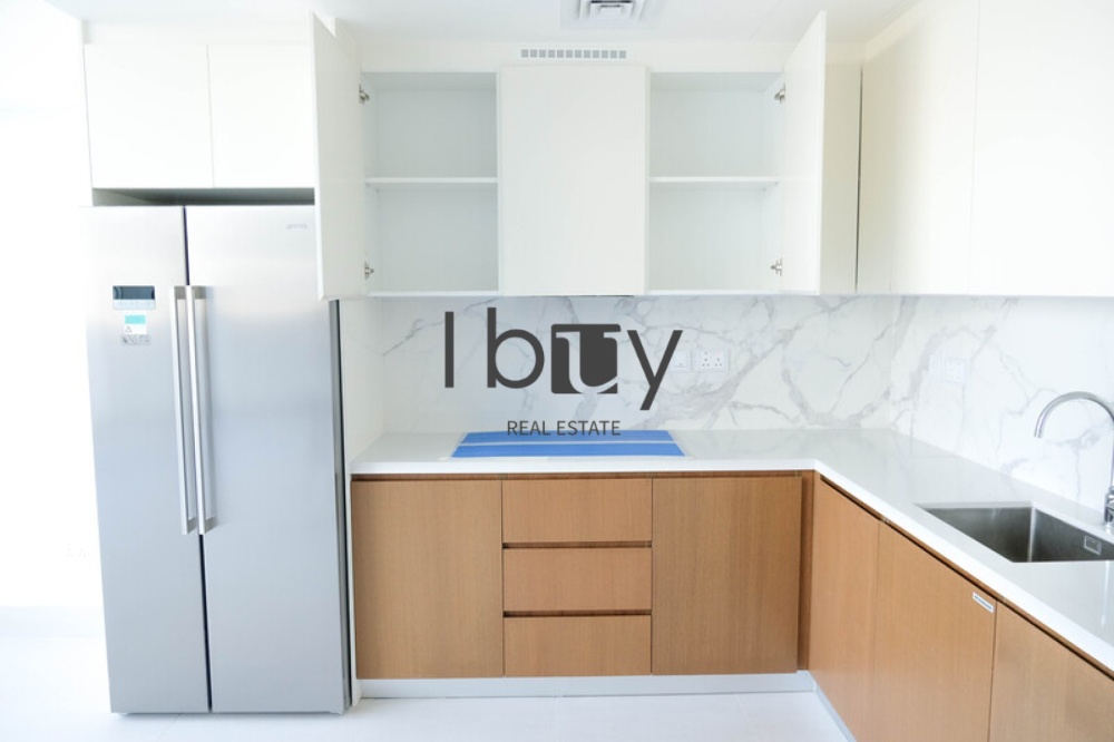 Massive Layout | LOFT | Sheikh Zayed Museum View