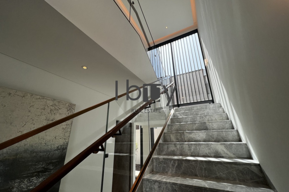 Sidr| Mid Unit | Single Row | High End Finishes