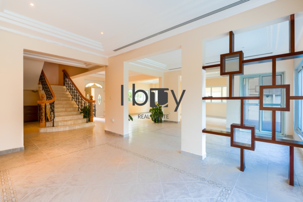 Luxurious 5BR Villa | Private Beach| Full Sea View