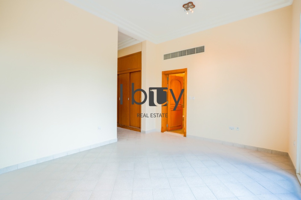 Luxurious 5BR Villa | Private Beach| Full Sea View