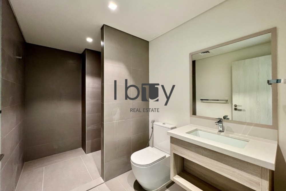Single Row | Park View | Pool | Prime Area |