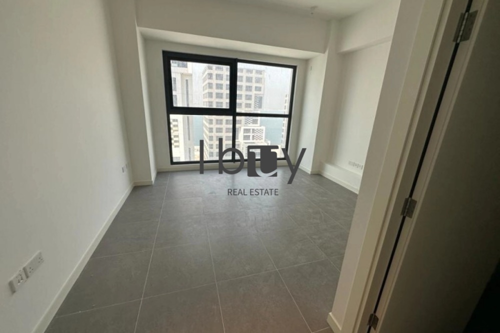 Large Layout |  Corner Unit | High Floor |