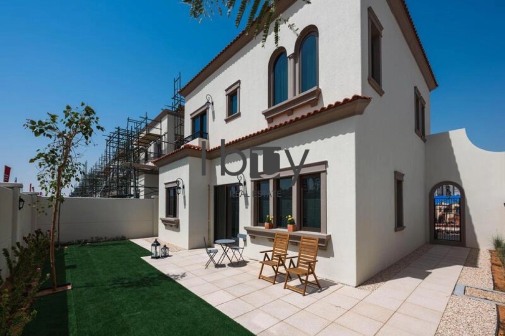 Seville | End Unit | HO Q1 2027 | Best Price |