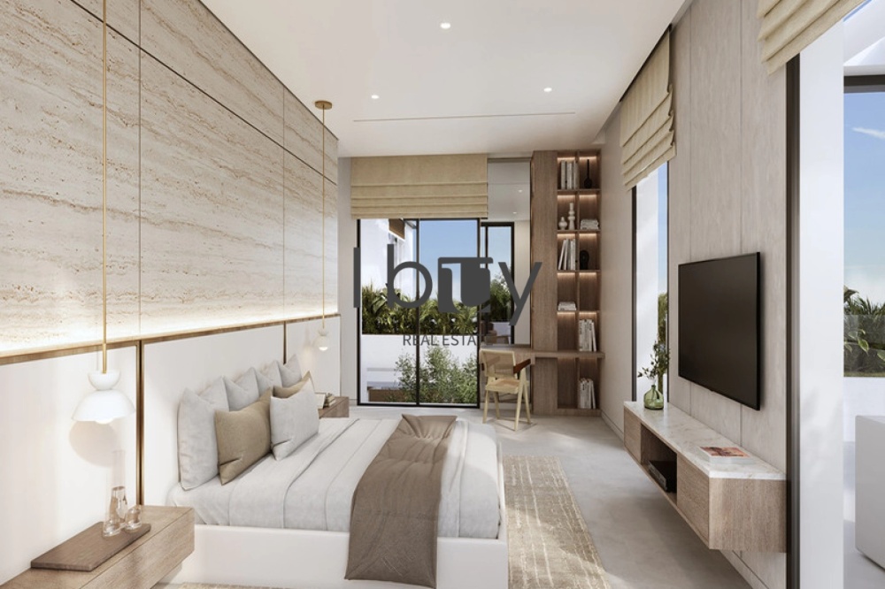 Hot Deal | Madhmoun Verified | HO 2027 | Near Park |