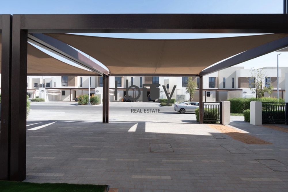 Near Park| Ready To Live In | Well Kept| Landscape