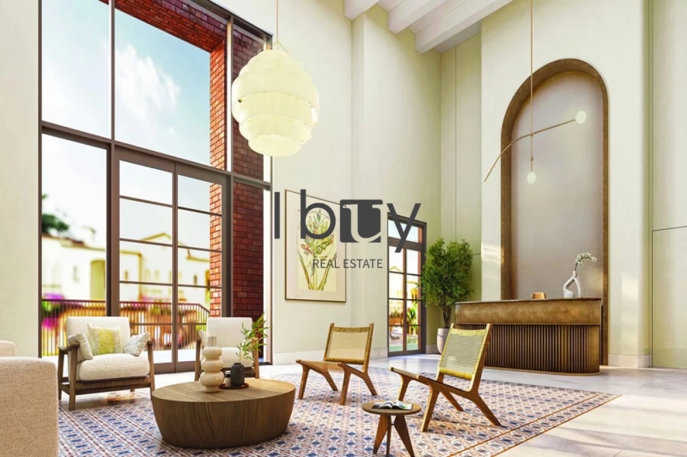 Granada | Maids Room | Corner Unit | Near Amenities |