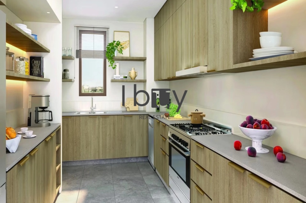 Granada | Maids Room | Corner Unit | Near Amenities |