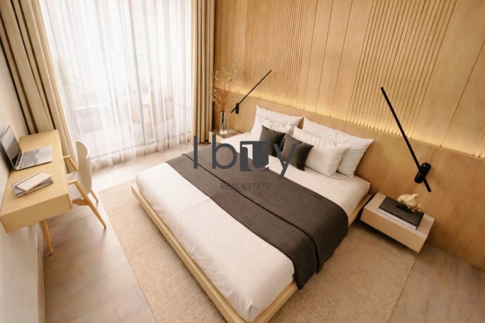 Corner | On The Green Spine | Handover Soon