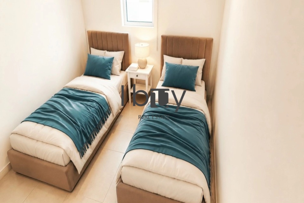 Single Row Middle | 4BR + Maid Room