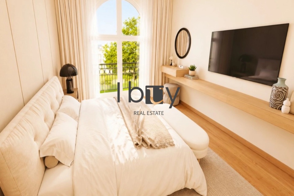 Single Row Middle | 4BR + Maid Room