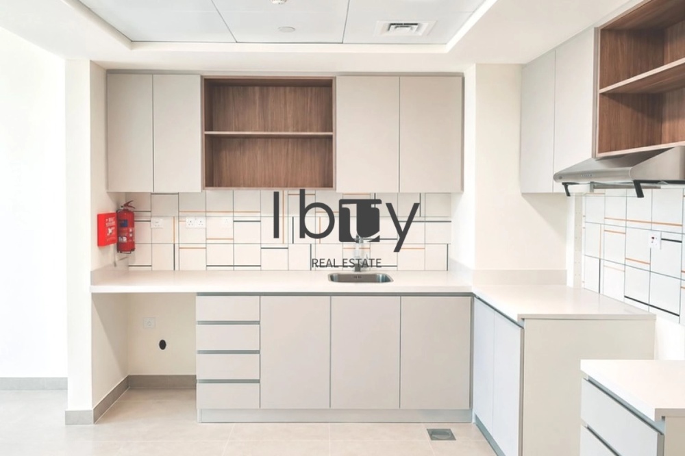 Ready to Move in | Exclusive | First Tenant
