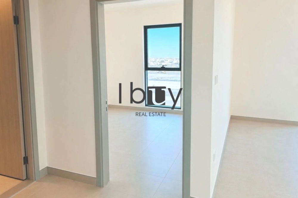 Ready to Move in | Exclusive | First Tenant