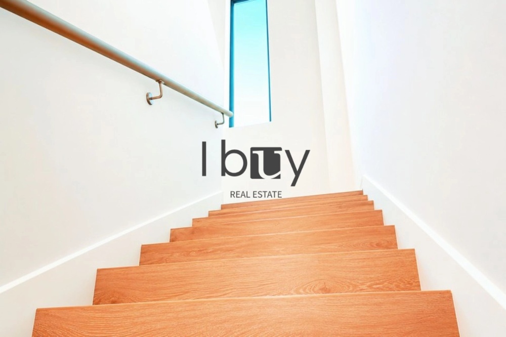 Single Row | Currently Rented | Premium Community