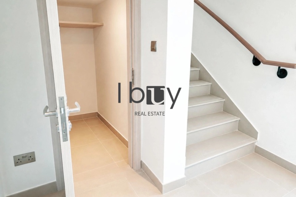 Full View | High Floor | Two Balconies