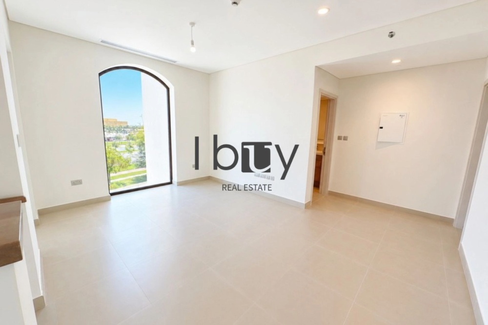 Exclusive Corner Duplex | Panoramic Golf View