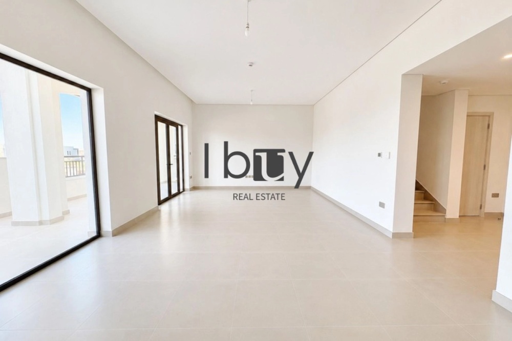 Exclusive Corner Duplex | Panoramic Golf View