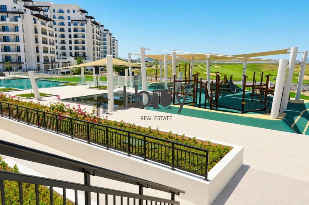 Exclusive Corner Duplex | Panoramic Golf View