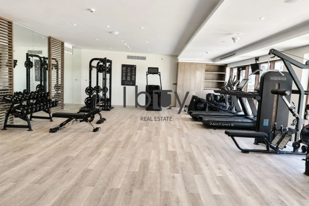 Exclusive Corner Duplex | Panoramic Golf View