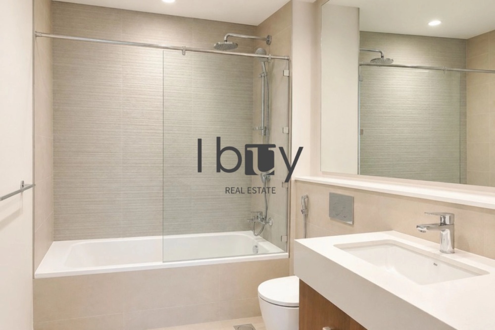 Exclusive Corner Duplex | Panoramic Golf View