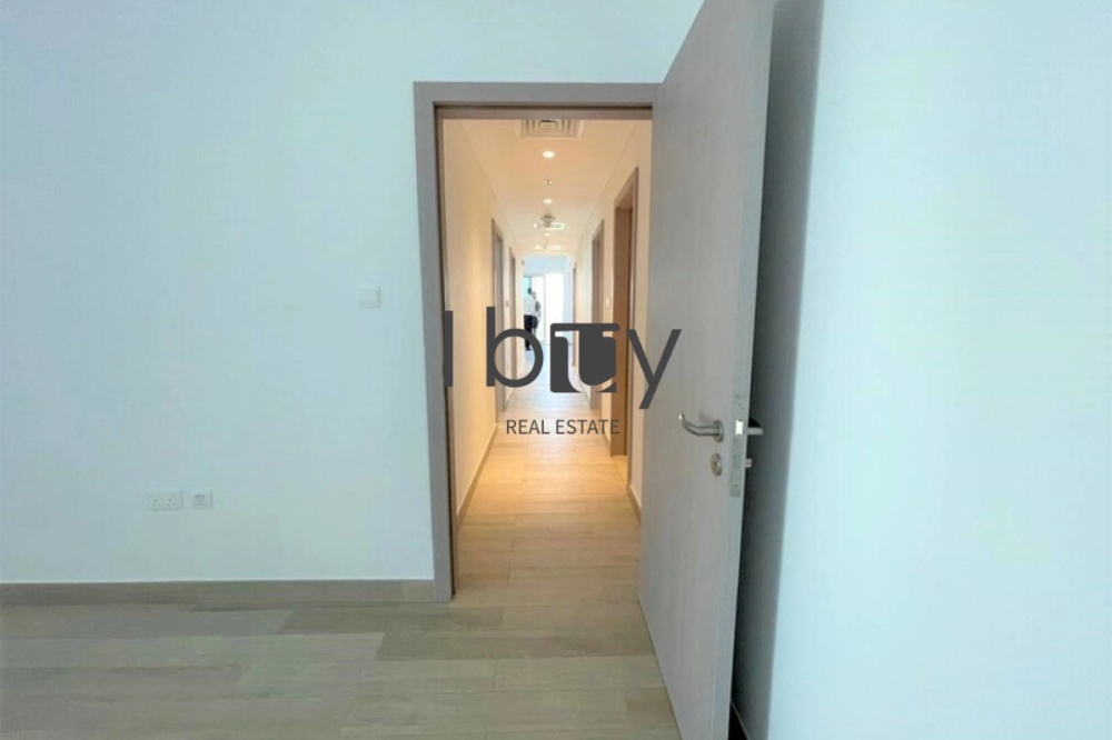 Sea World View | High Floor | Best Amenities