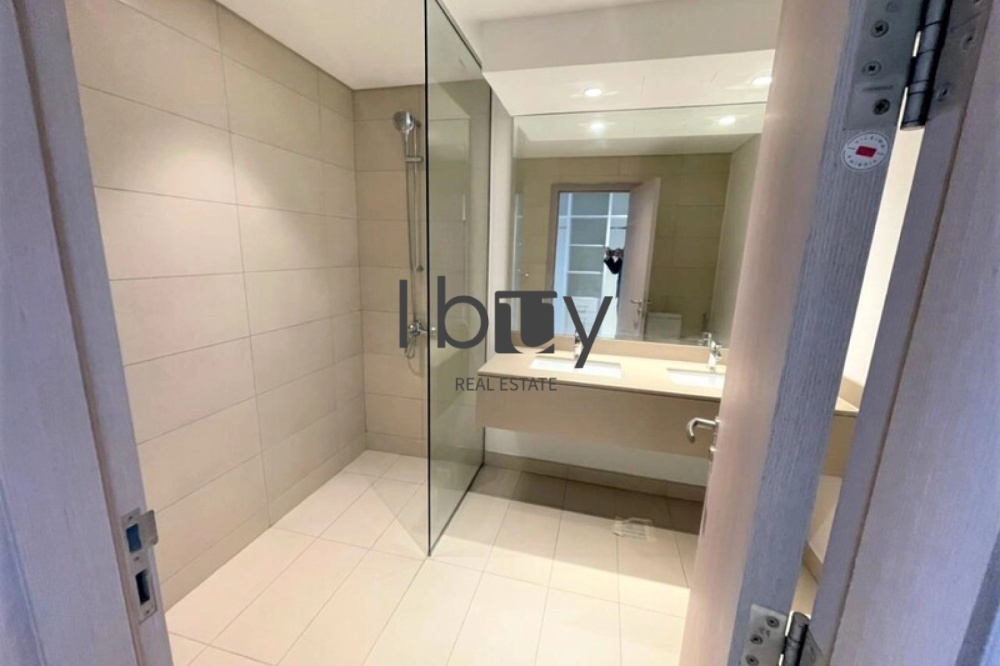 Sea World View | High Floor | Best Amenities