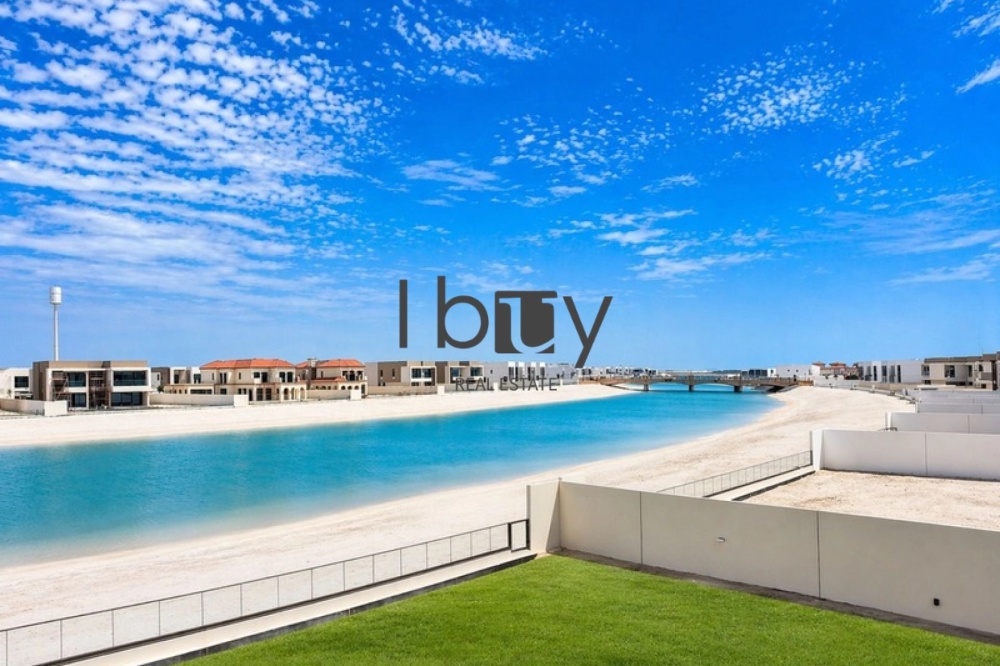Beach access / Full Water View / Big Plot