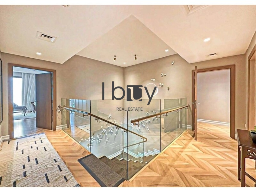 Single Row | Mid Unit | Large Terrace | Type 4Y |