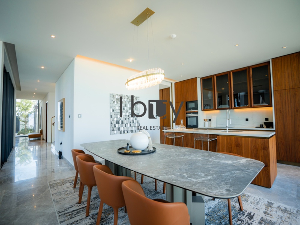 Exclusive 5 BR Villa | Double Row | Massive Layout