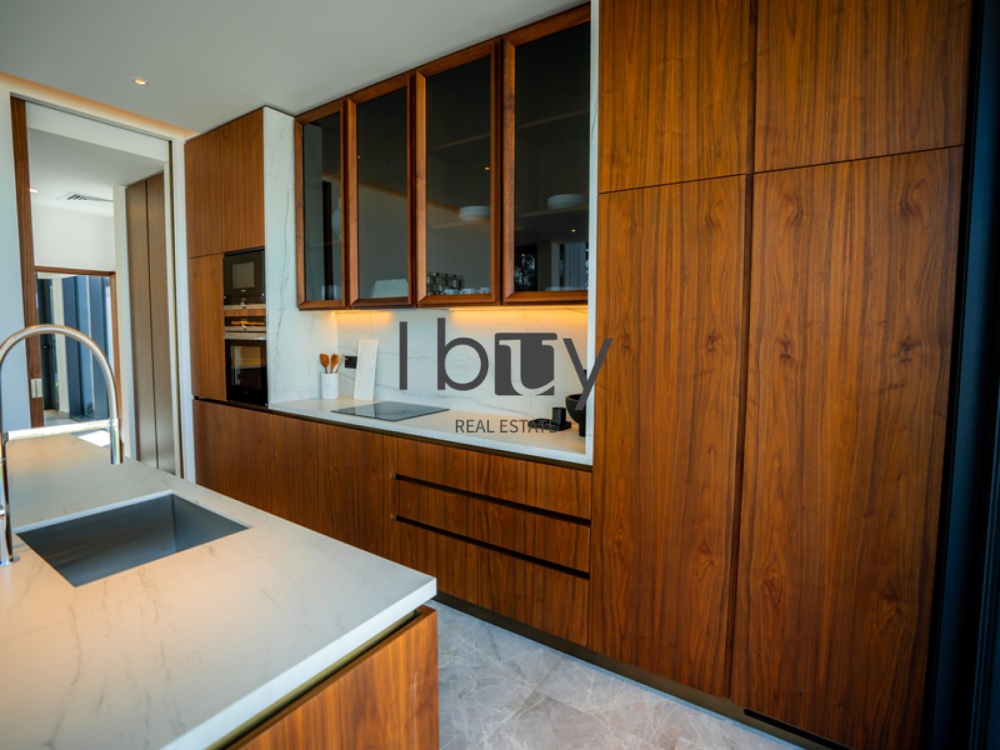 Exclusive 5 BR Villa | Double Row | Massive Layout