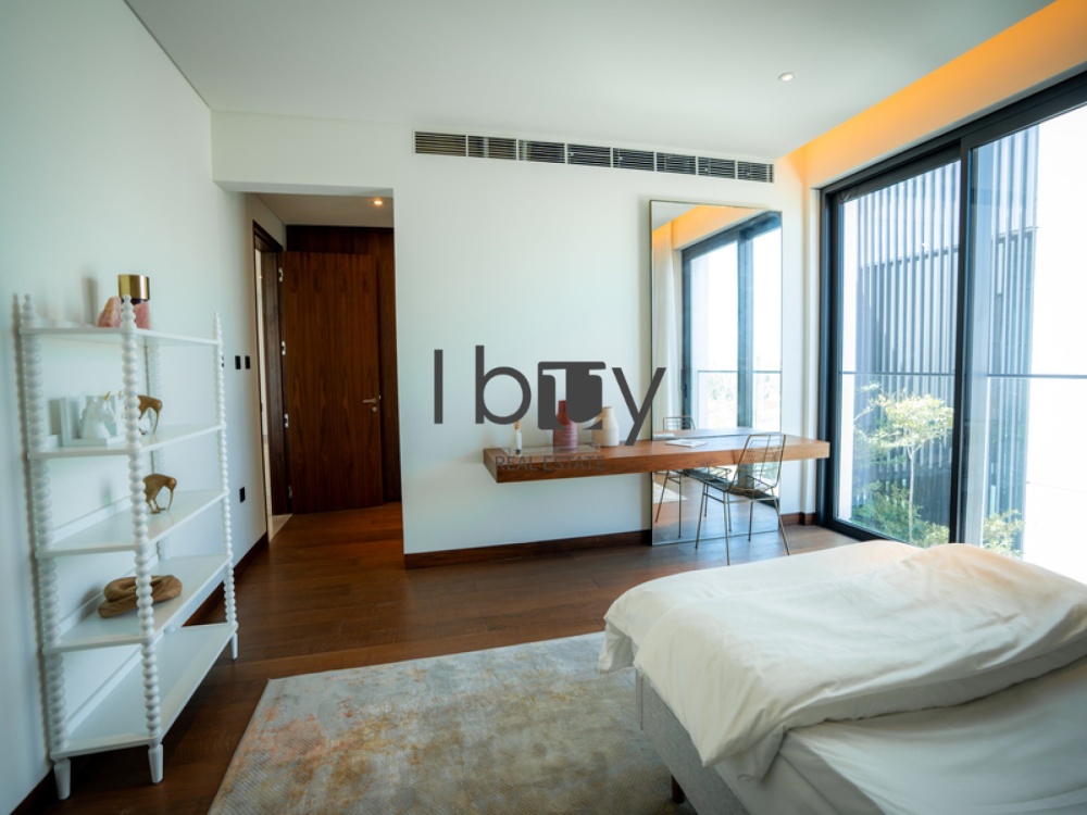 Exclusive 5 BR Villa | Double Row | Massive Layout