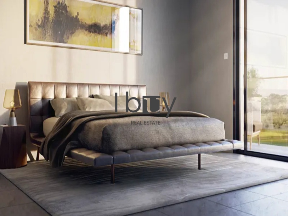 Corner Unit | Massive Layout | Ready To Move In