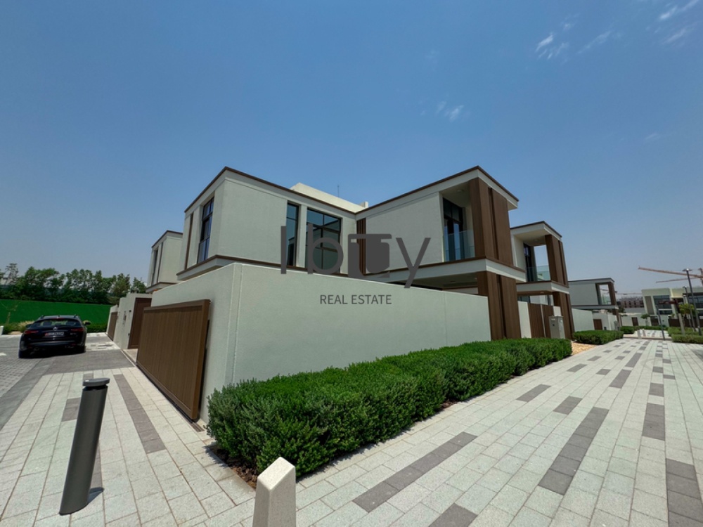 Elite Community | Massive Layout | Move In Today |