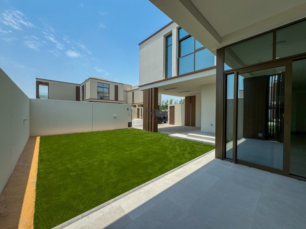 Garden View |  Corner Unit | Easy Payments