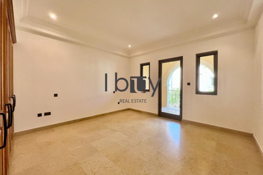 Vacant | Close to Clubhouse | Private Garden