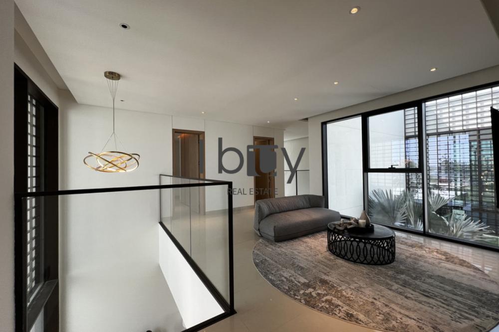 Corner Unit| Close To Park | Light Finishing | POD