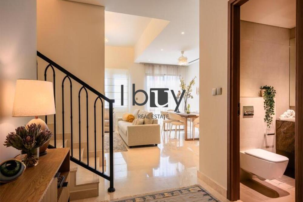 Casares | Double Row | Mid Unit | Post Handover |