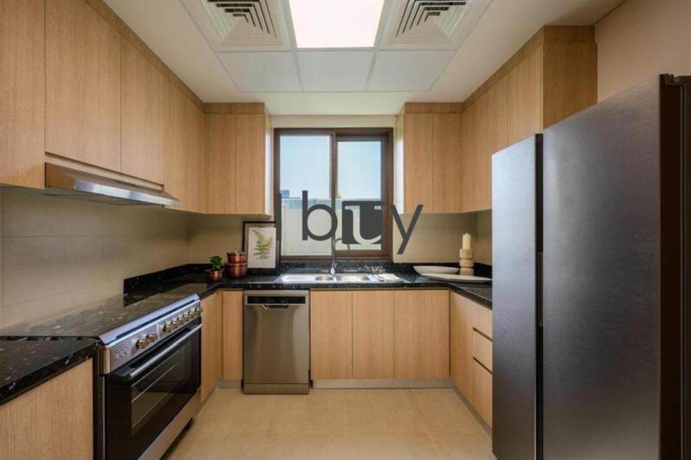 Casares | Double Row | Mid Unit | Post Handover |